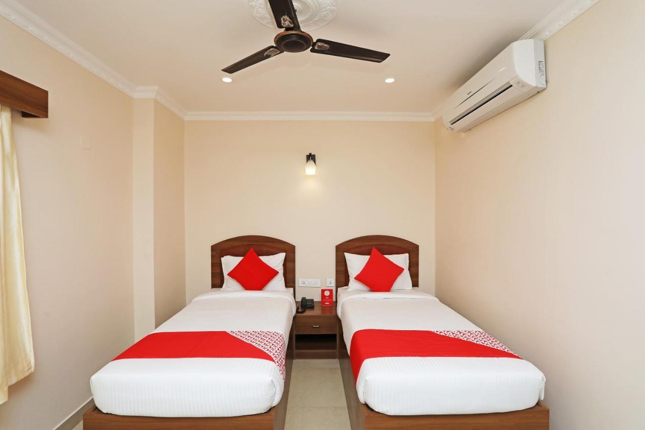 Hotel Oyo 13528 Kumud Plaza Bhubaneswar Exterior foto